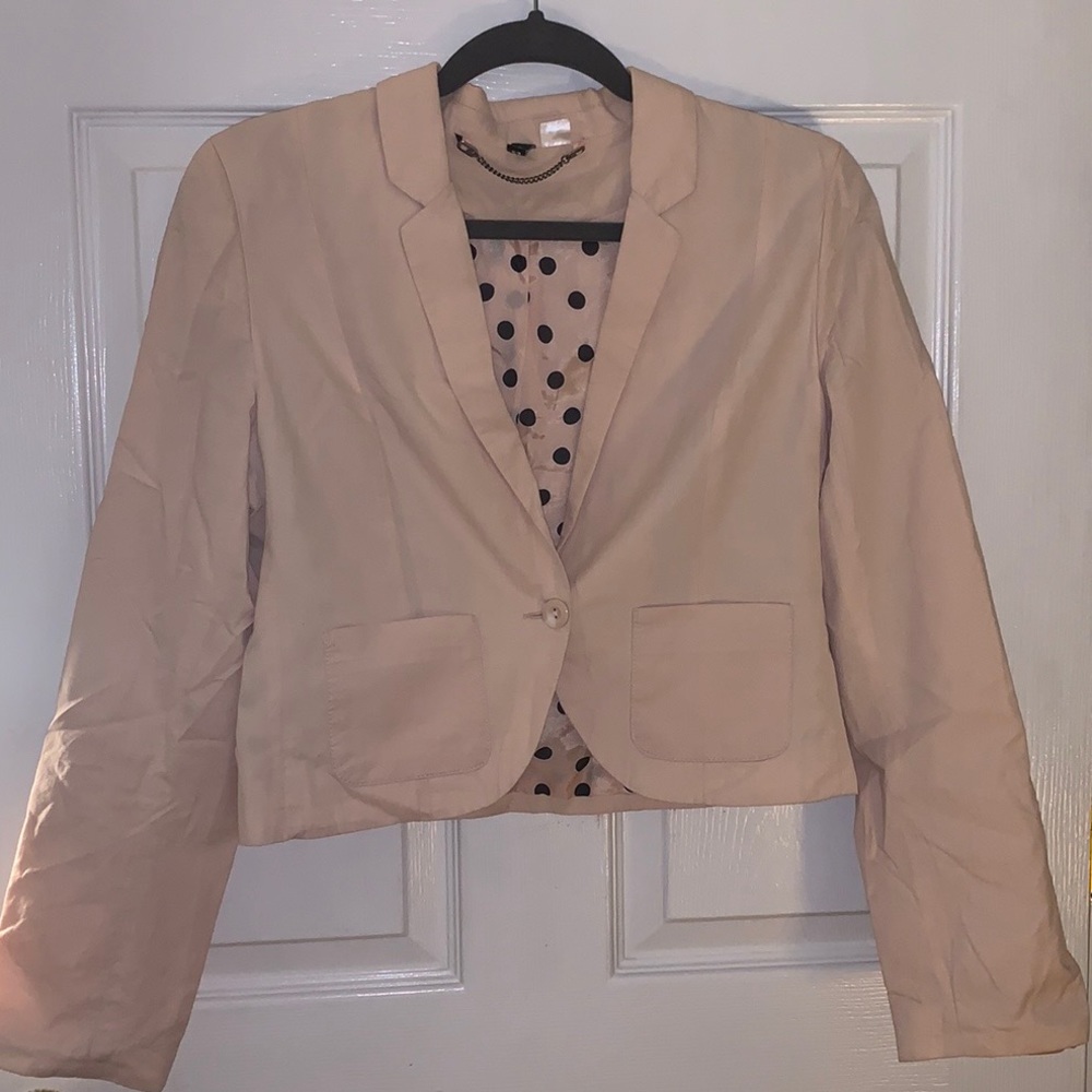 6/$28❗️ Soft Pink Cropped Blazer